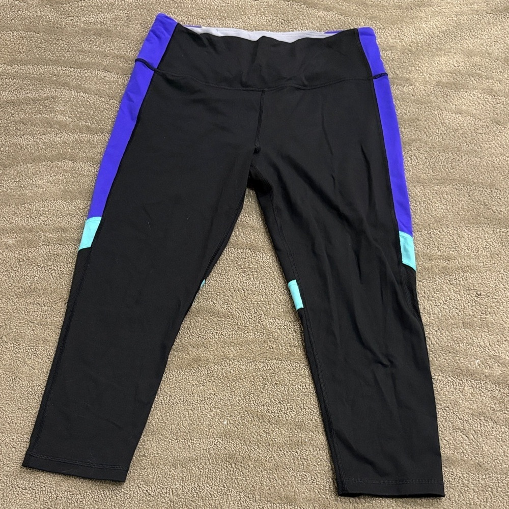 Victoria's Secret knockout Leggings in Black and Blue